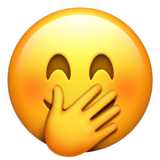 Cara con mano sobre la boca