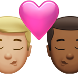 beso: hombre, hombre, tono de piel claro medio, tono de piel oscuro medio