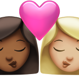 beso: mujer, mujer, tono de piel oscuro medio, tono de piel claro medio