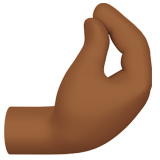 dedos juntos apuntando hacia arriba: tono de piel oscuro medio