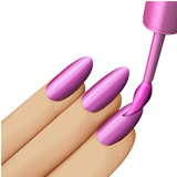 pintarse las uñas: tono de piel claro medio