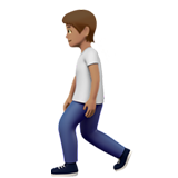 persona caminando: tono de piel medio