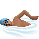 hombre nadando: tono de piel medio