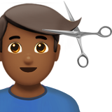 hombre cortándose el pelo: tono de piel oscuro medio