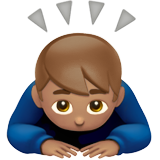 hombre haciendo una reverencia: tono de piel medio