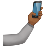 selfi: tono de piel oscuro medio