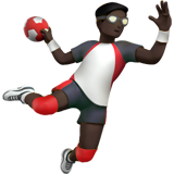 hombre jugando al balonmano: tono de piel oscuro