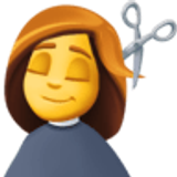 Mujer cortándose el pelo - Facebook